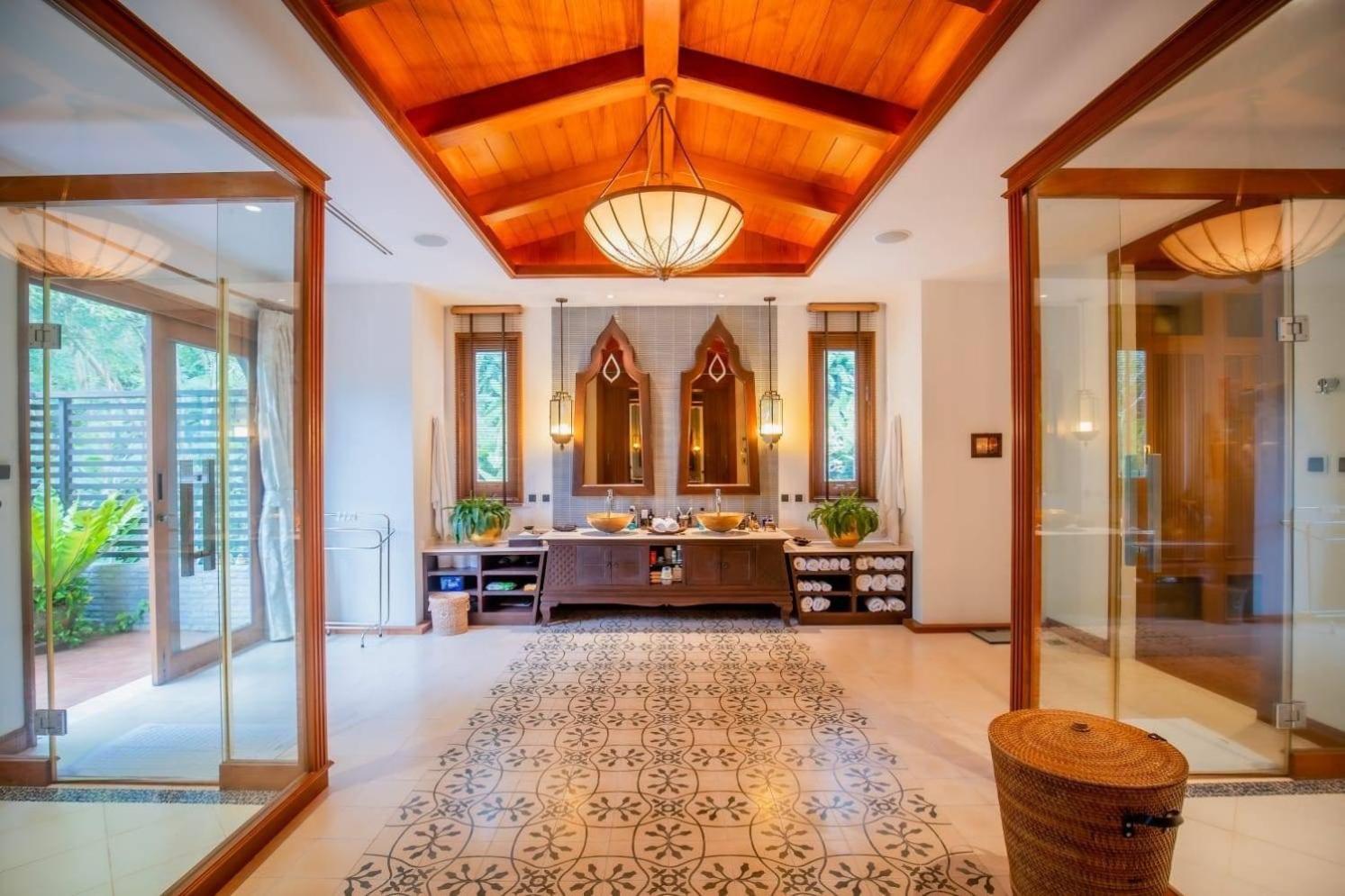 Royal Legacy Private Villa With Private Golf Course Phuket Ngoại thất bức ảnh